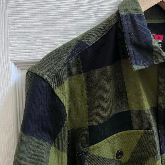 Troll Co Ada Flannel Lightweight Green Black Plaid Button Down Shirt Size Small - Picture 4 of 10